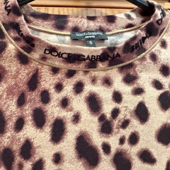 SKIMS x Dolce&Gabbana shirt - Picture 16 of 16